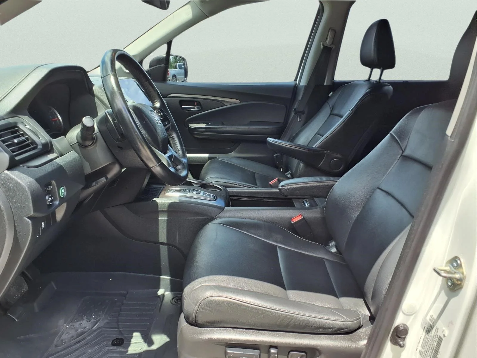 Used 2021 White Honda Special Edition image 12