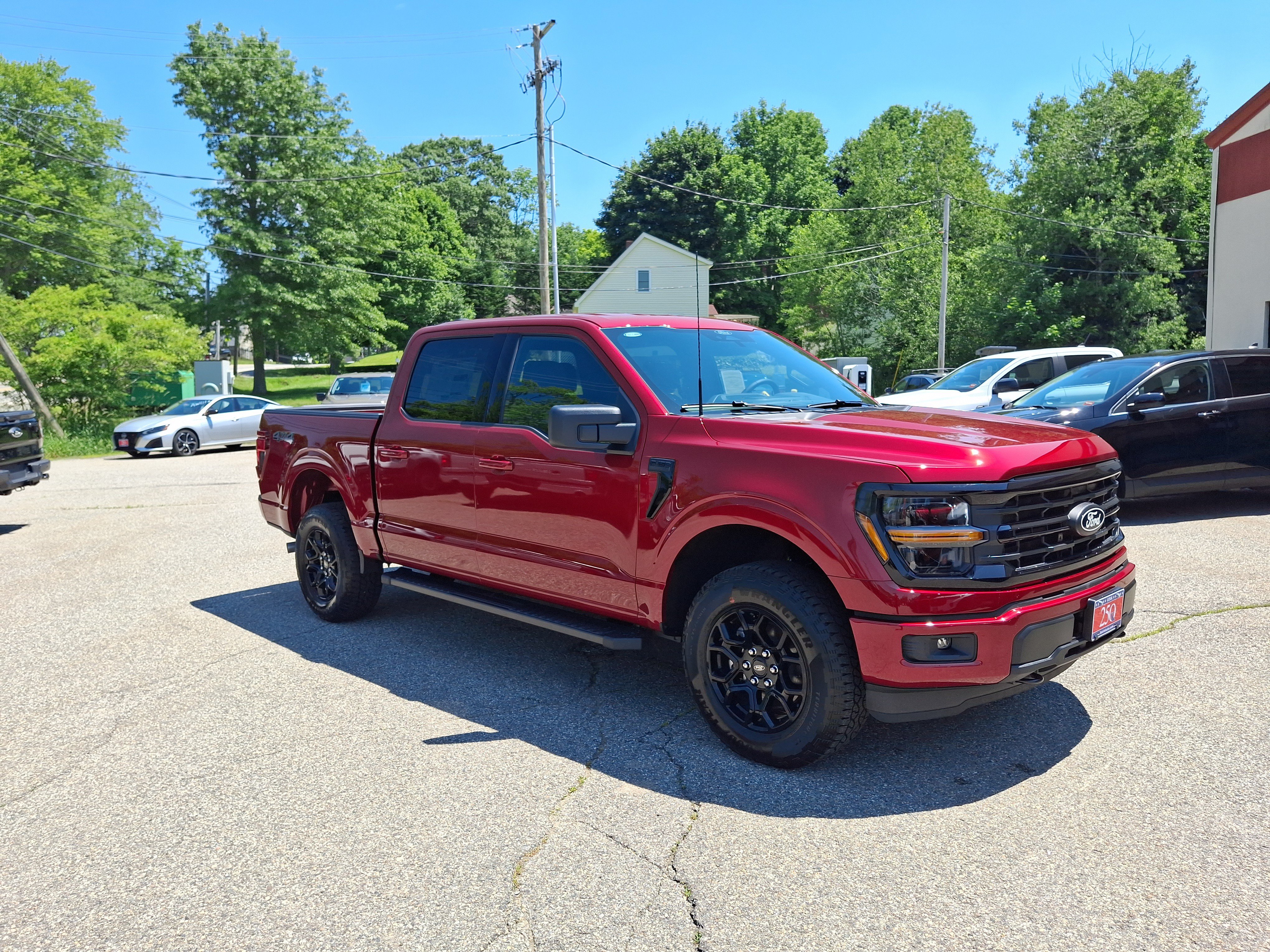 New 2026 Ruby Red Metallic Tinted Clearcoat Ford XLT image 5