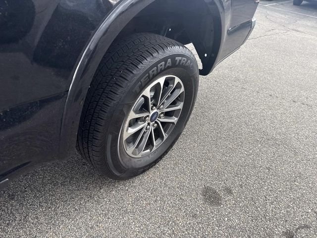 Used 2019 Agate Black Metallic Ford XLT image 16