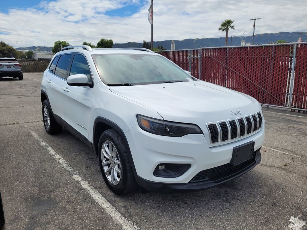 2021 Jeep Cherokee Latitude Lux photo 3