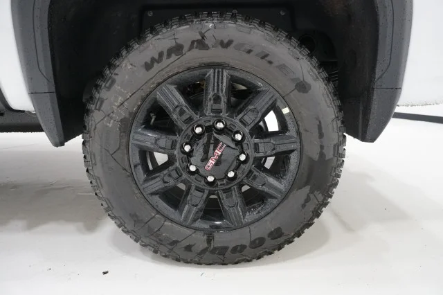 2026 GMC Sierra 2500HD AT4 - Photo 11