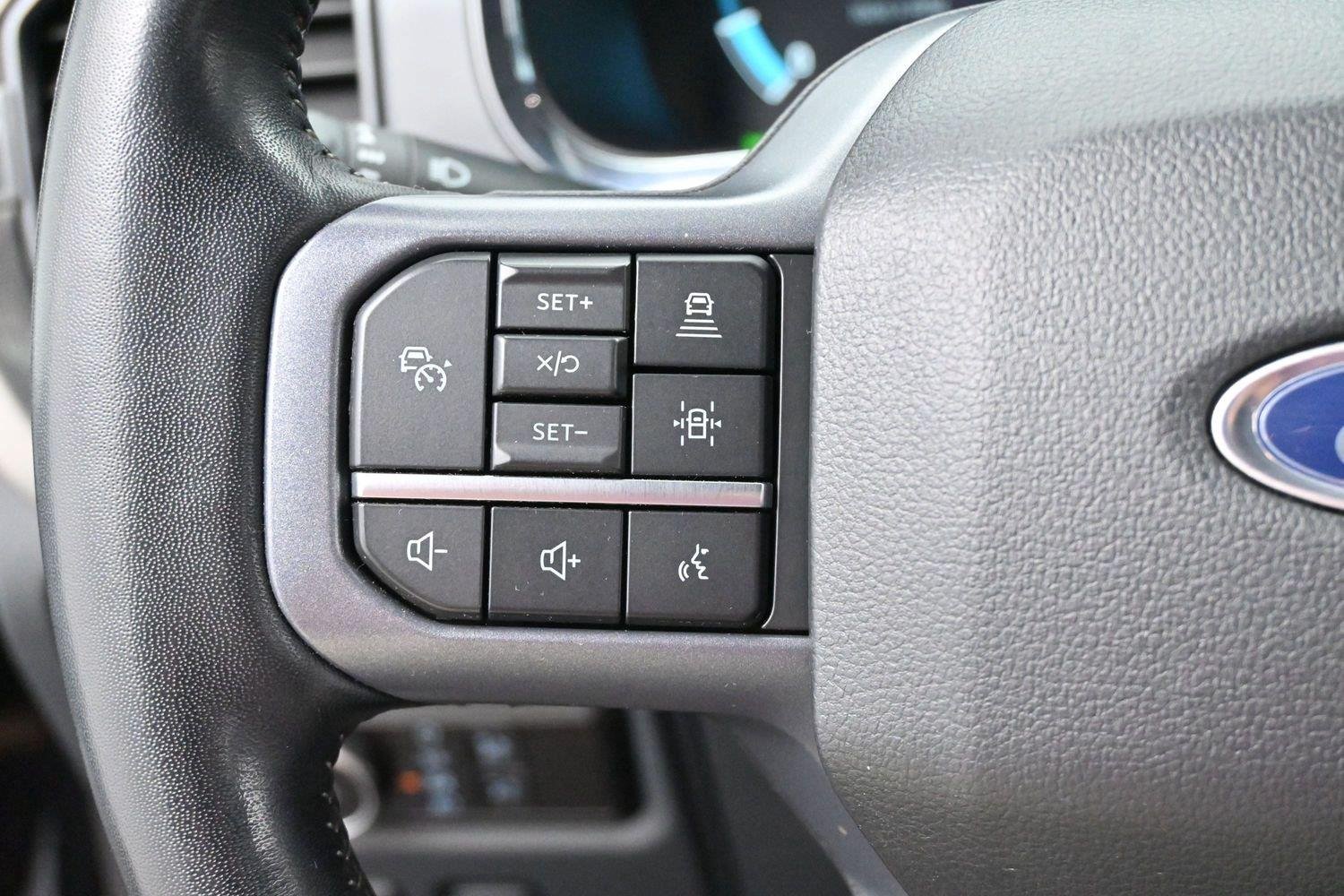 Used 2023 Agate Black Metallic Ford XL image 17