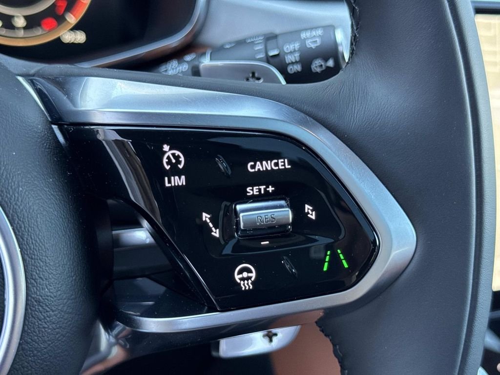 2026 Jaguar F-Pace R-Dynamic S - Photo 28