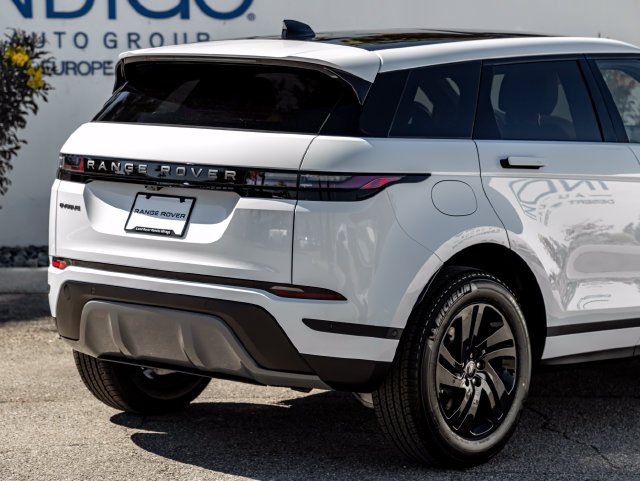 Used 2026 Fuji White Land Rover S image 7