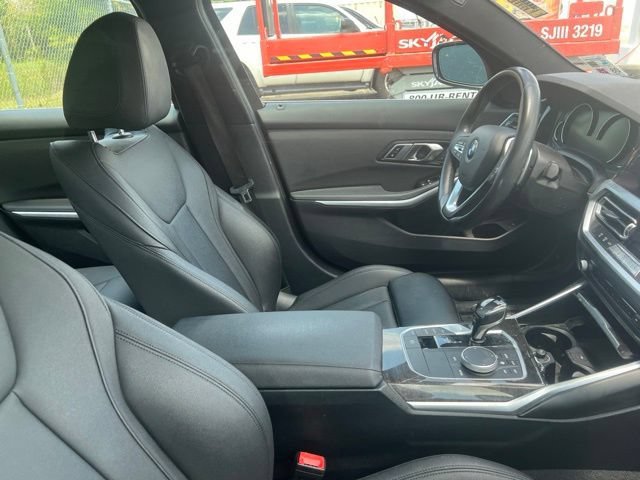 Used 2020 Jet Black BMW 330i image 5