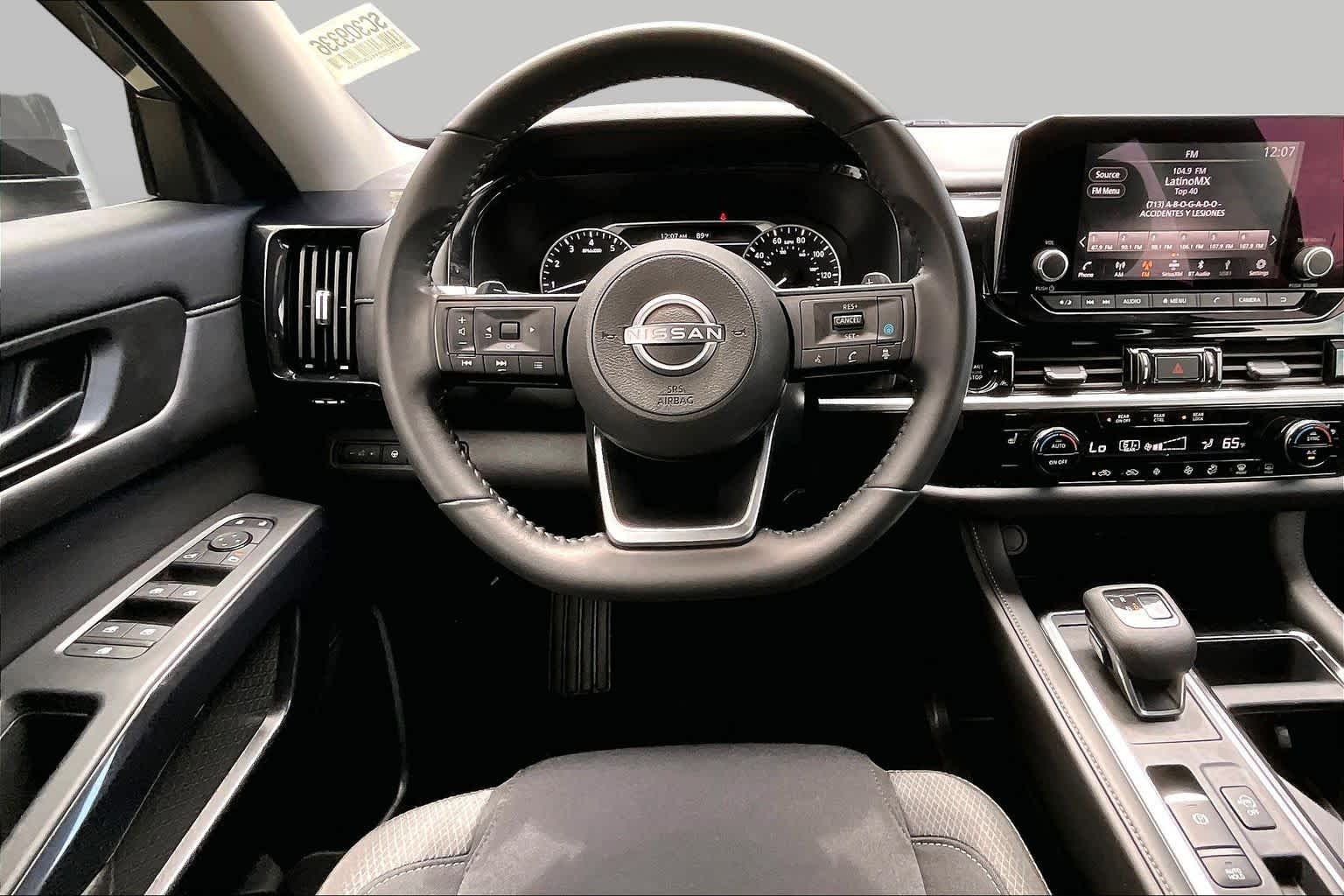 Certified Pre-Owned 2025 Nissan Pathfinder SV