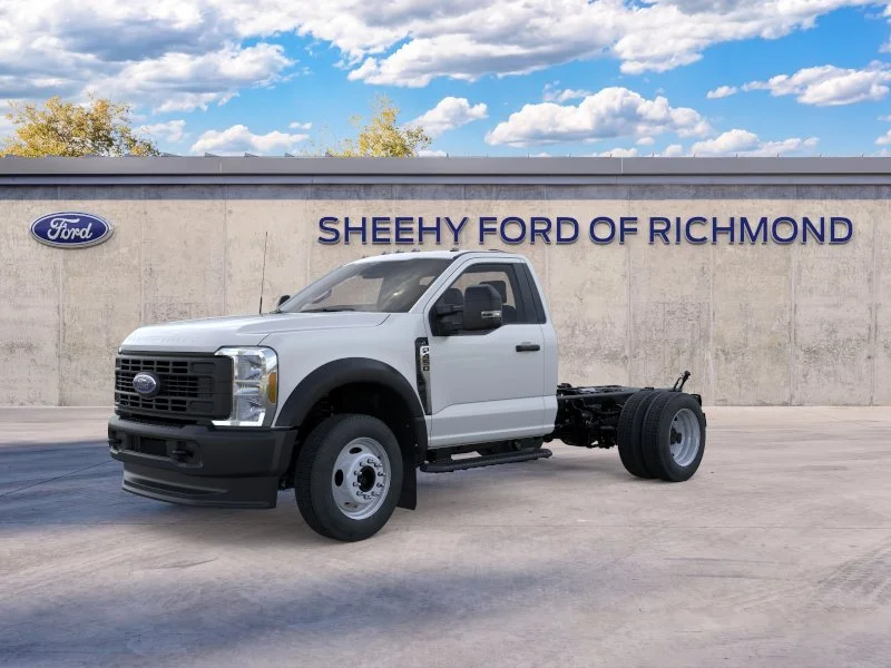 New 2026 Oxford White Ford F-450® XL image 2