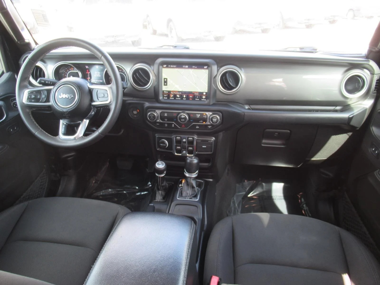 2023 Jeep Gladiator Overland - Photo 13
