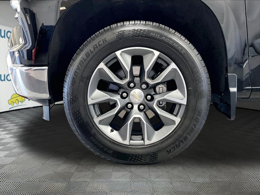 Used 2024 Black Chevrolet LT image 7