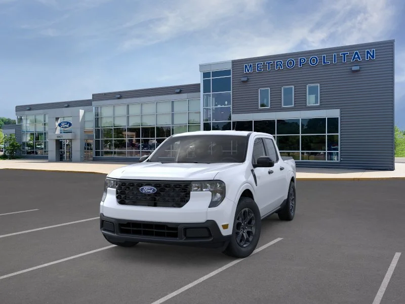 New 2026 Oxford White Ford XLT image 2
