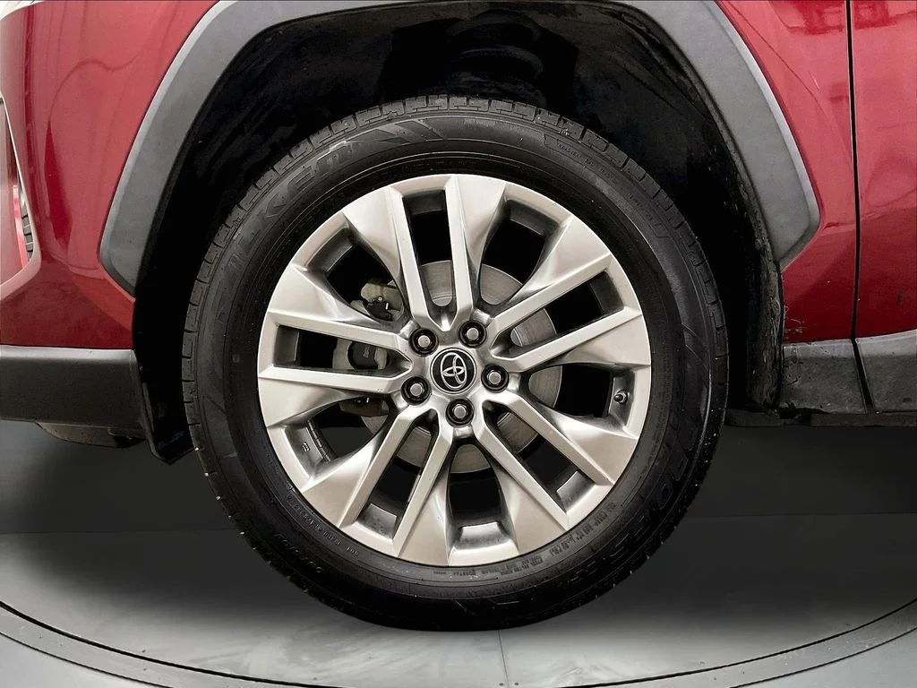 Used 2019 Red Toyota Limited image 12