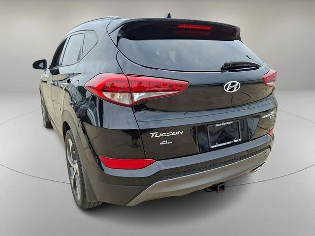 Used 2016 Black Hyundai Limited image 8