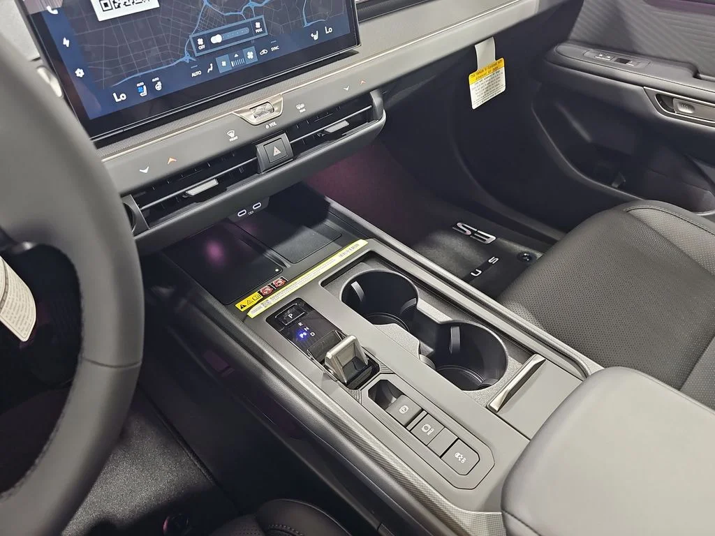 New 2026 Iridium Lexus PREMIUM image 24