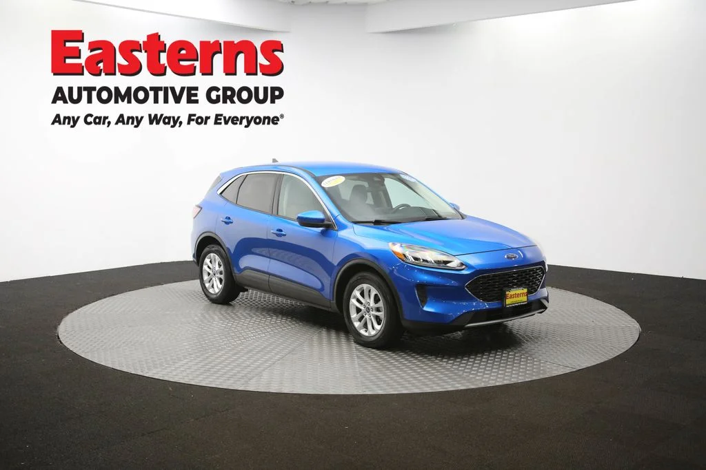 Used 2020 Blue Ford SE image 48