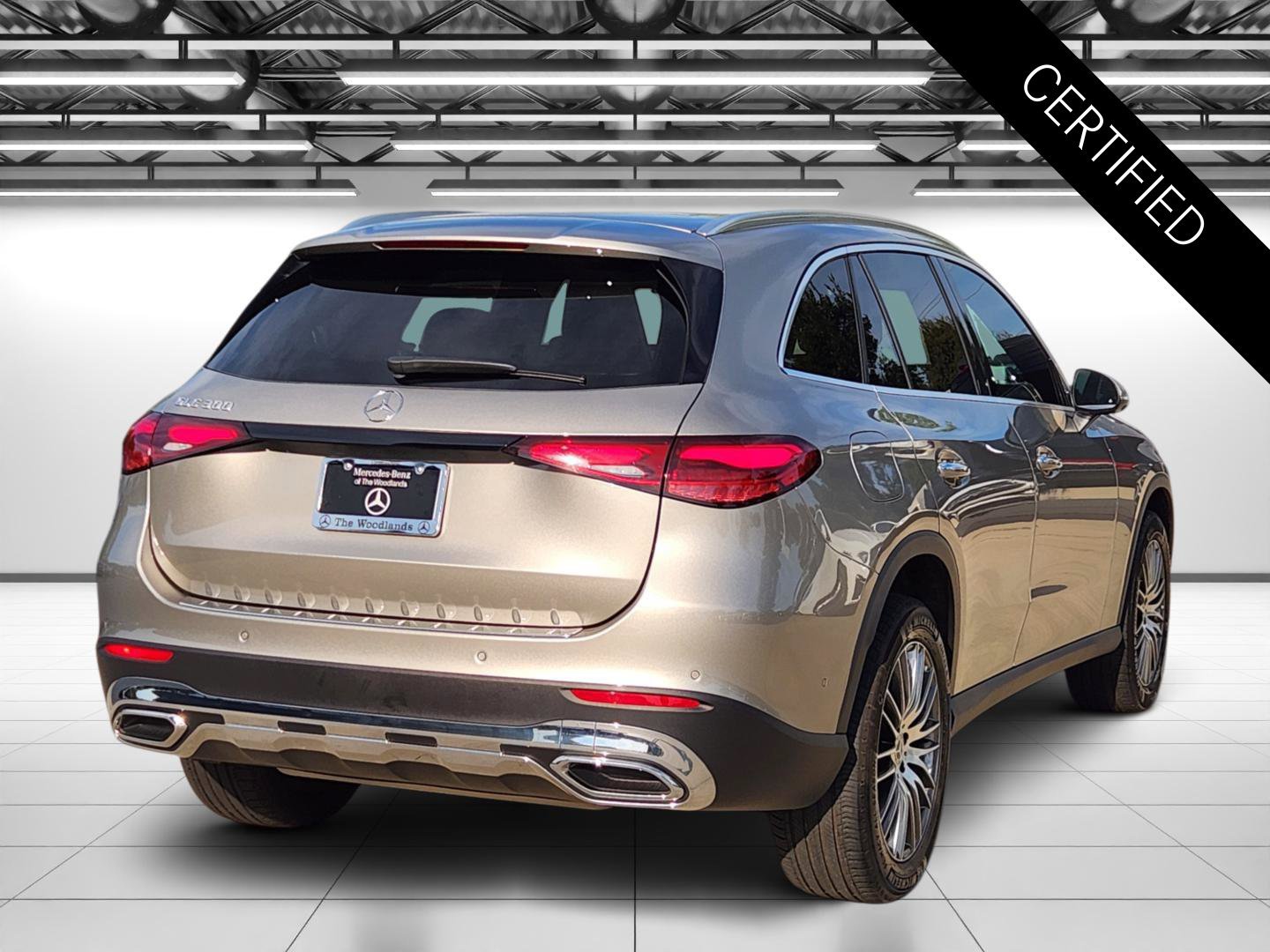 Certified Used 2024 Mojave Silver Metallic Mercedes-Benz GLC 300 image 7