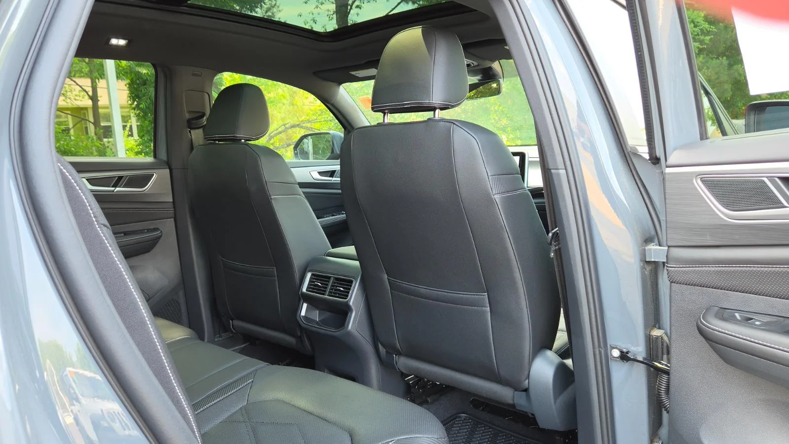 2026 Volkswagen Atlas Cross Sport SE w/Tech - Photo 54
