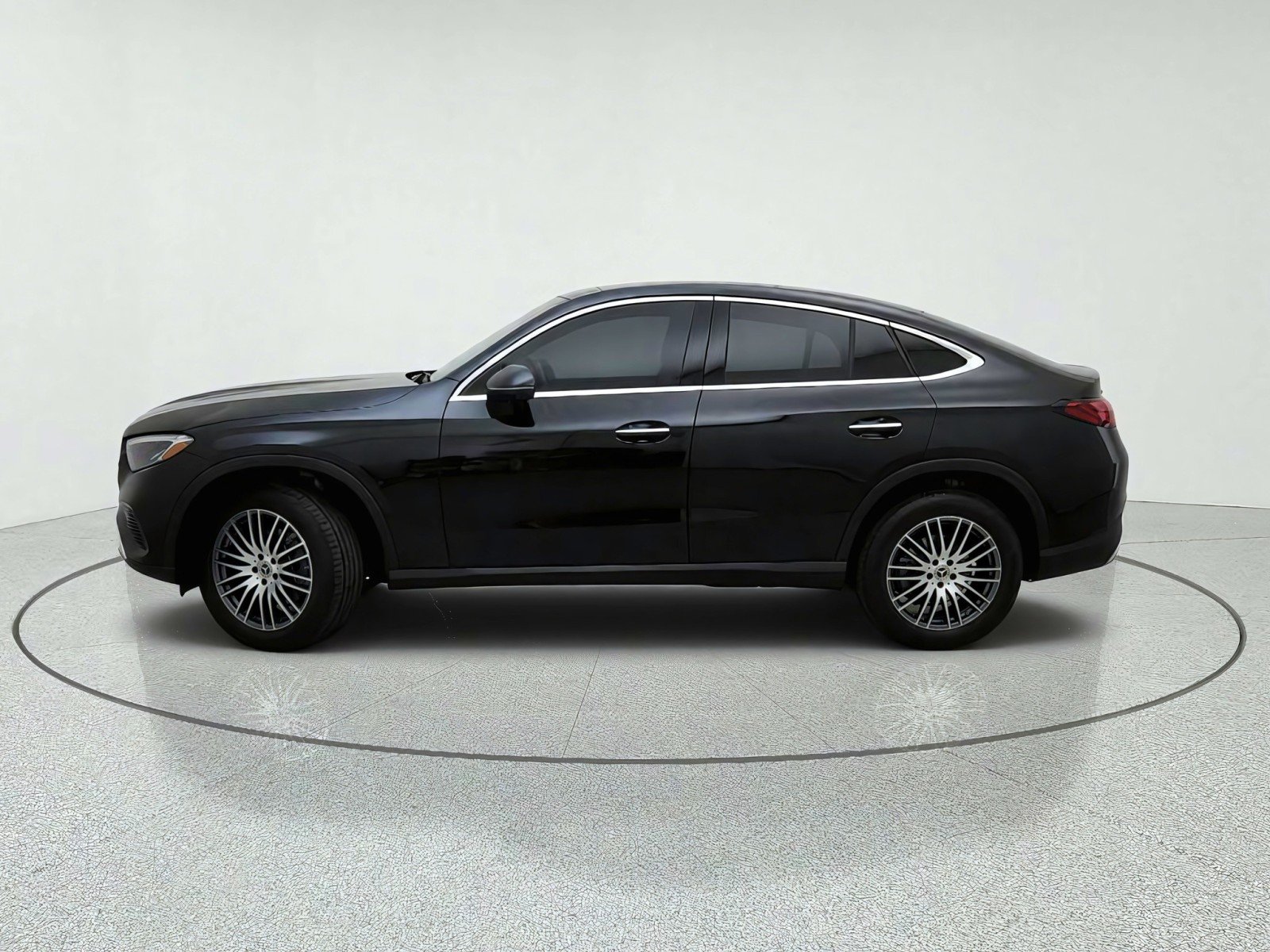 Certified Used 2025 Obsidian Black Metallic Mercedes-Benz GLC 300 image 14