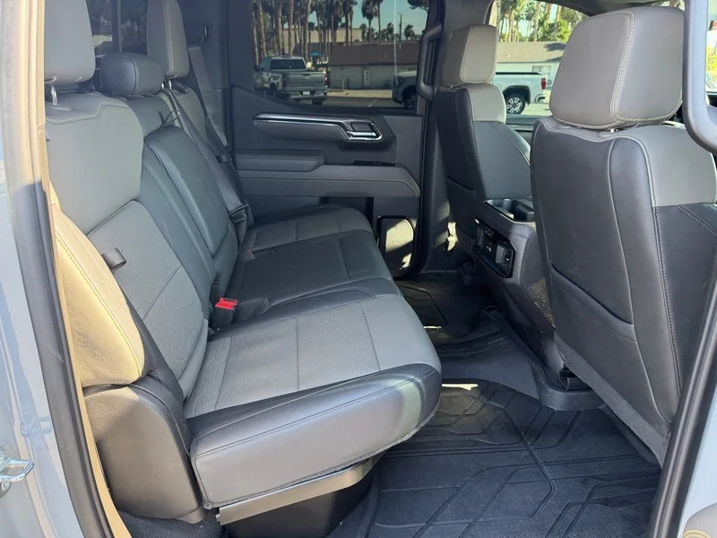 Used 2024 Slate Gray Metallic Chevrolet ZR2 image 21
