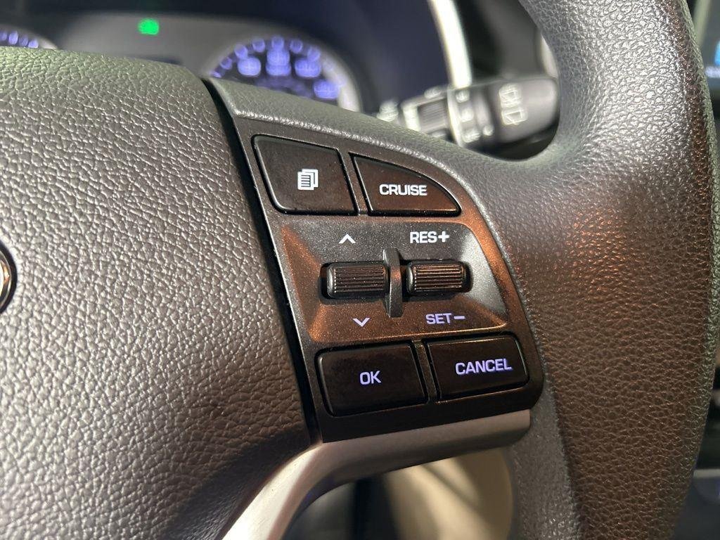 Used 2020 Cream White Hyundai Value image 22