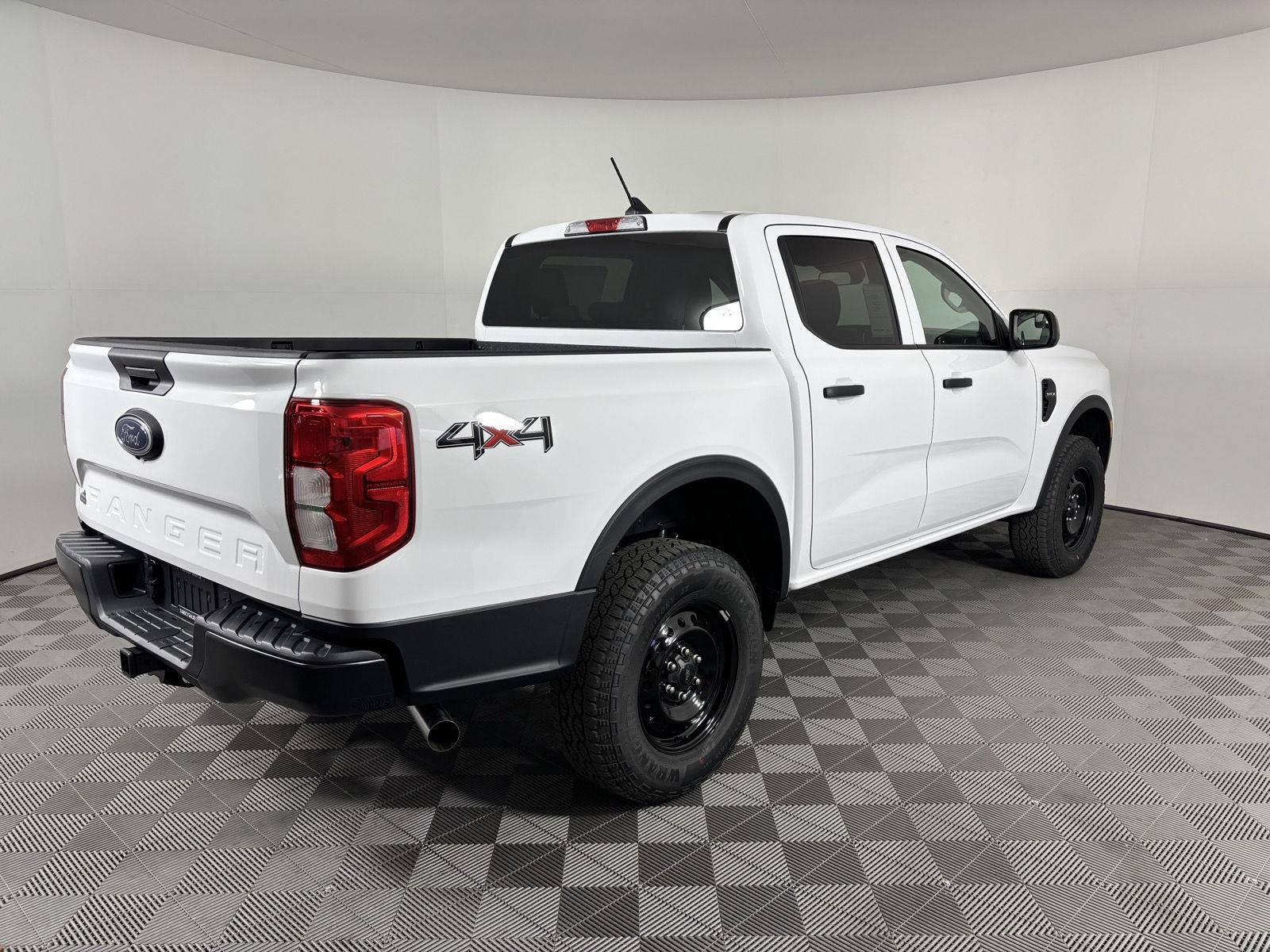 Used 2026 Oxford White Ford XL image 8