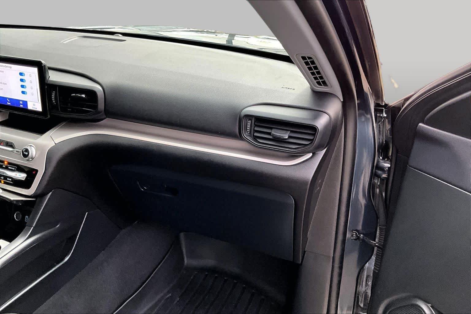 Used 2023 Stone Blue Metallic Ford XLT image 17