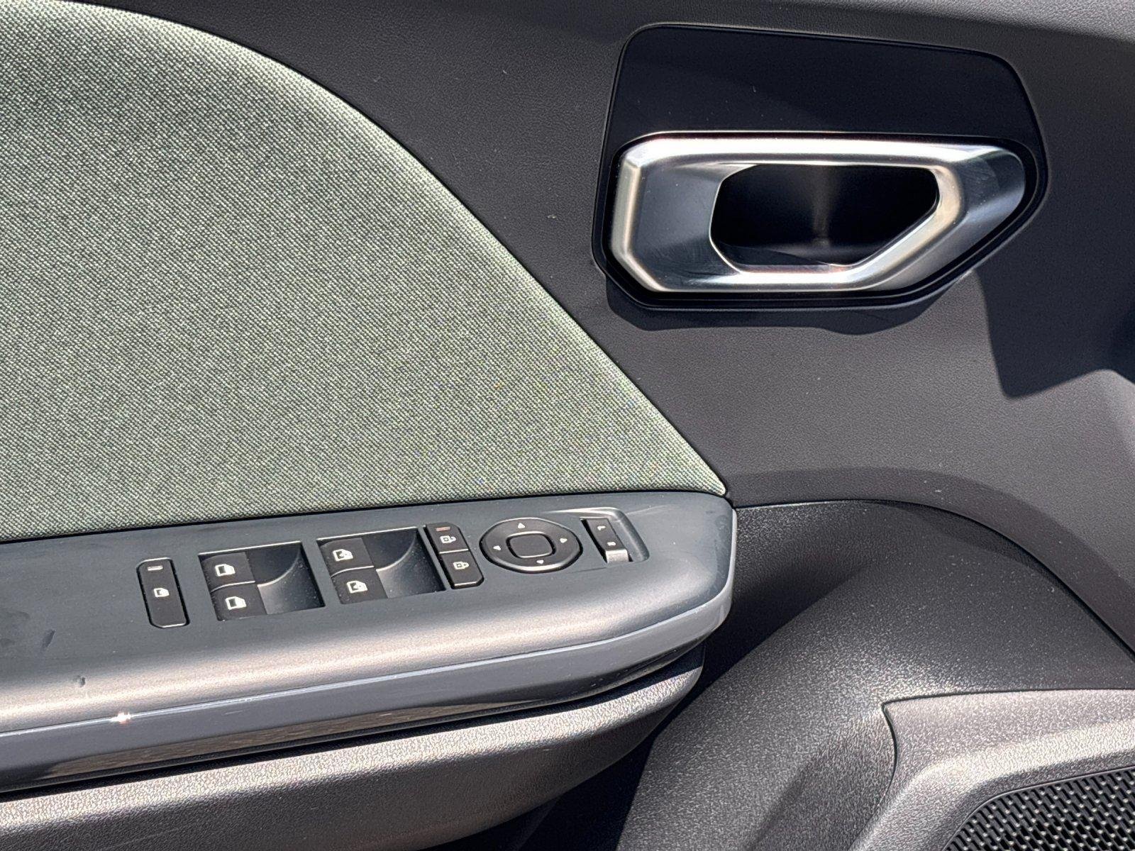 Used 2025 Interstellar Gray Kia EX image 14