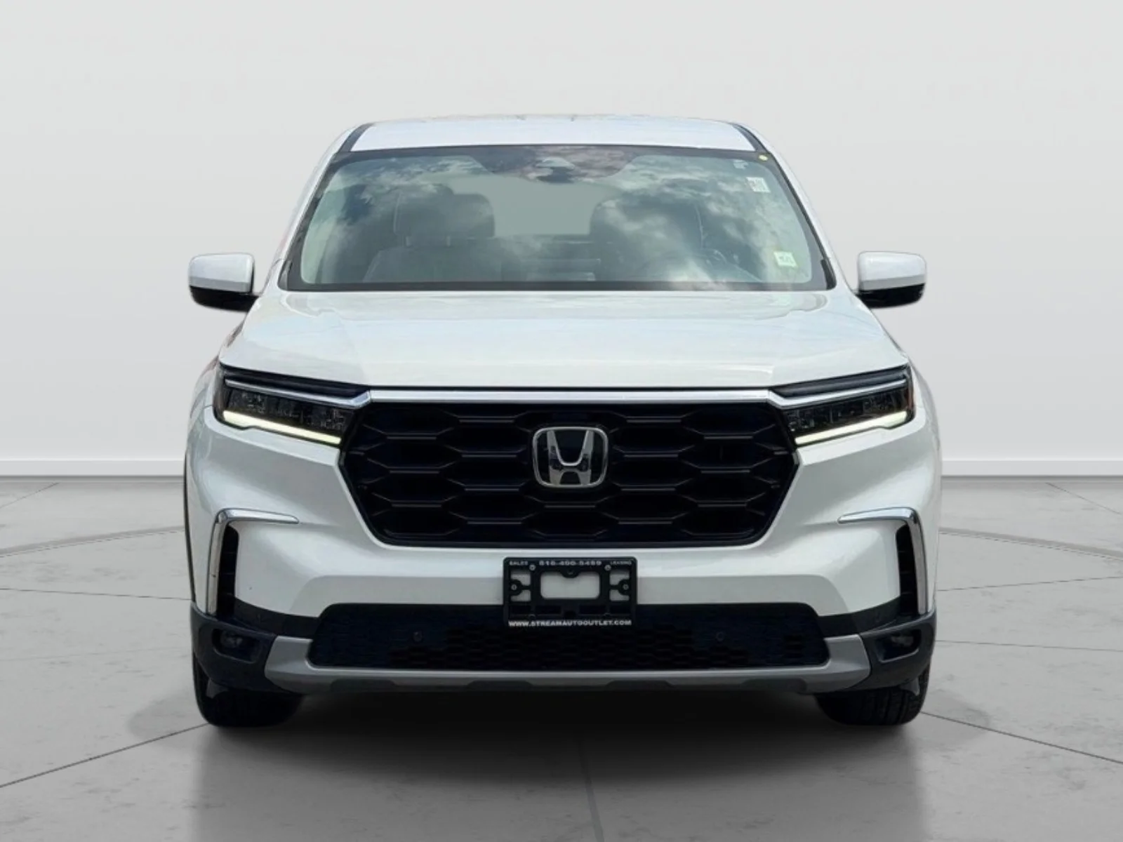 Used 2025 White Honda EX-L image 2