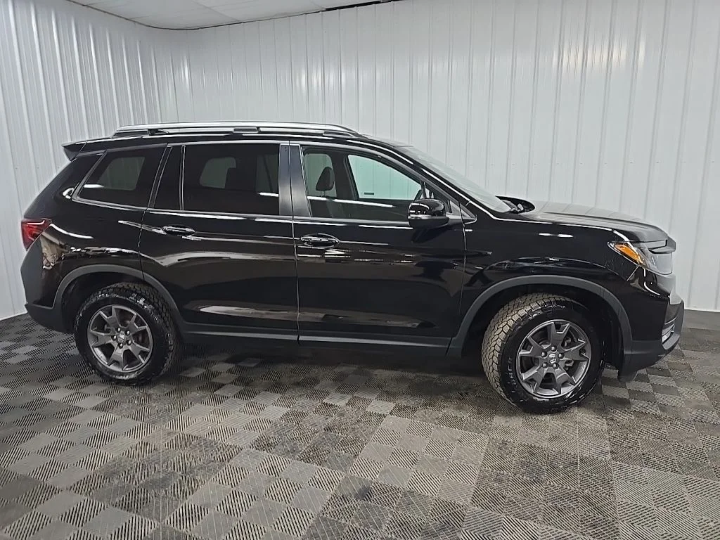 2024 Honda Passport 3.5 TrailSport 4WD Auto's photo