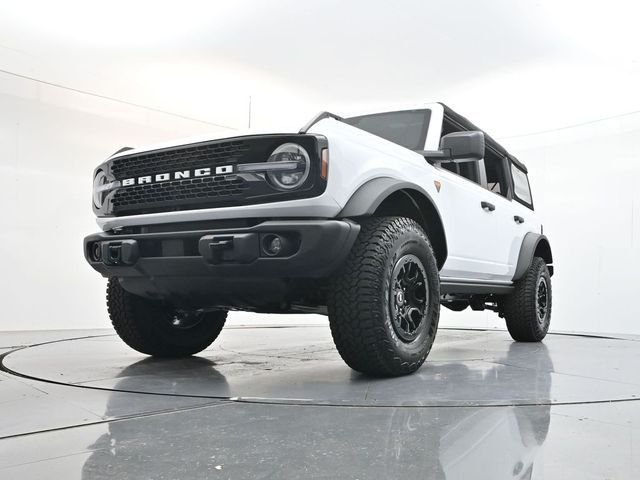 New 2026 Oxford White Ford Badlands® image 48
