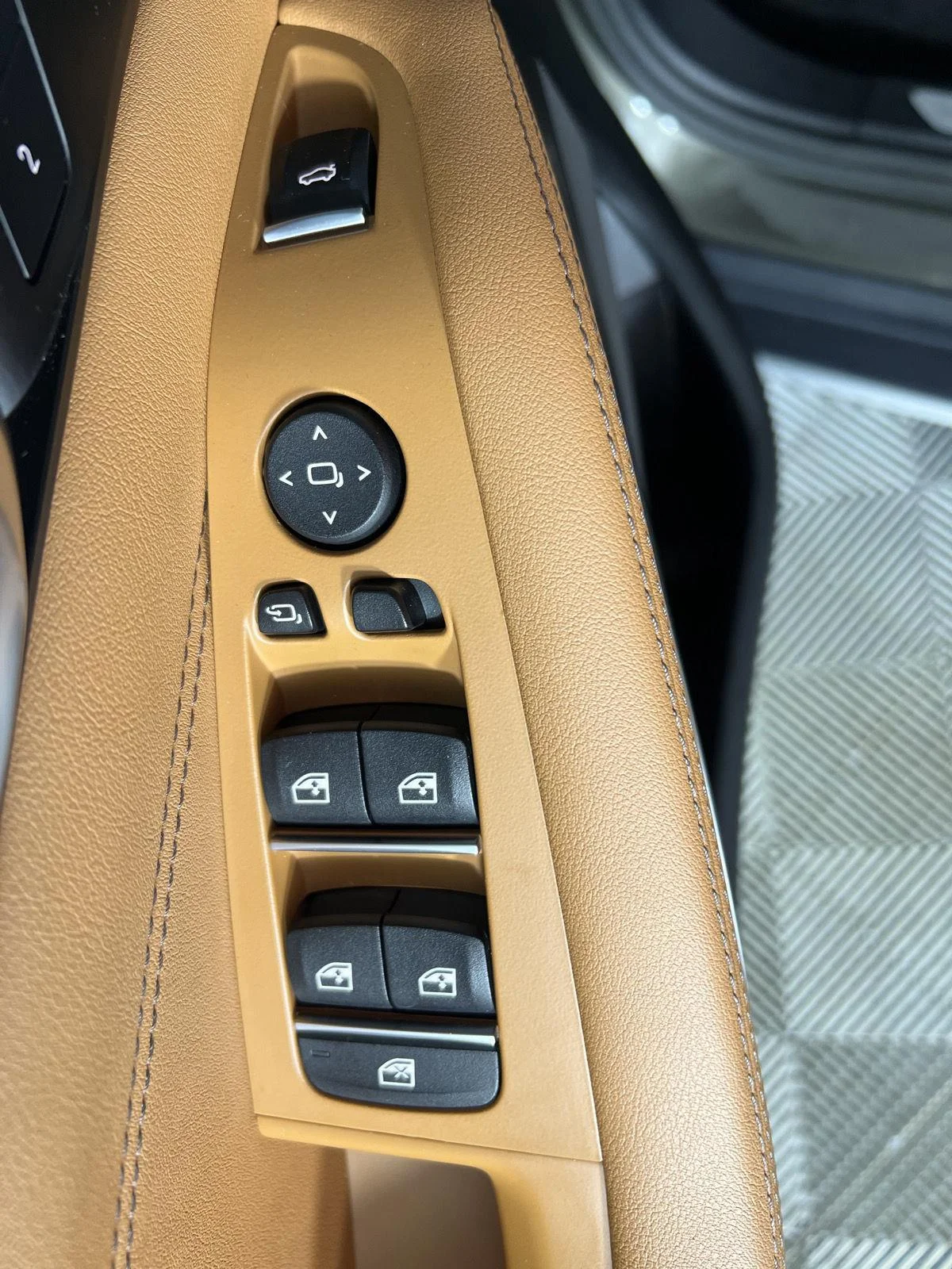 Used 2024 Manhattan Green Metallic BMW xDrive40i image 17
