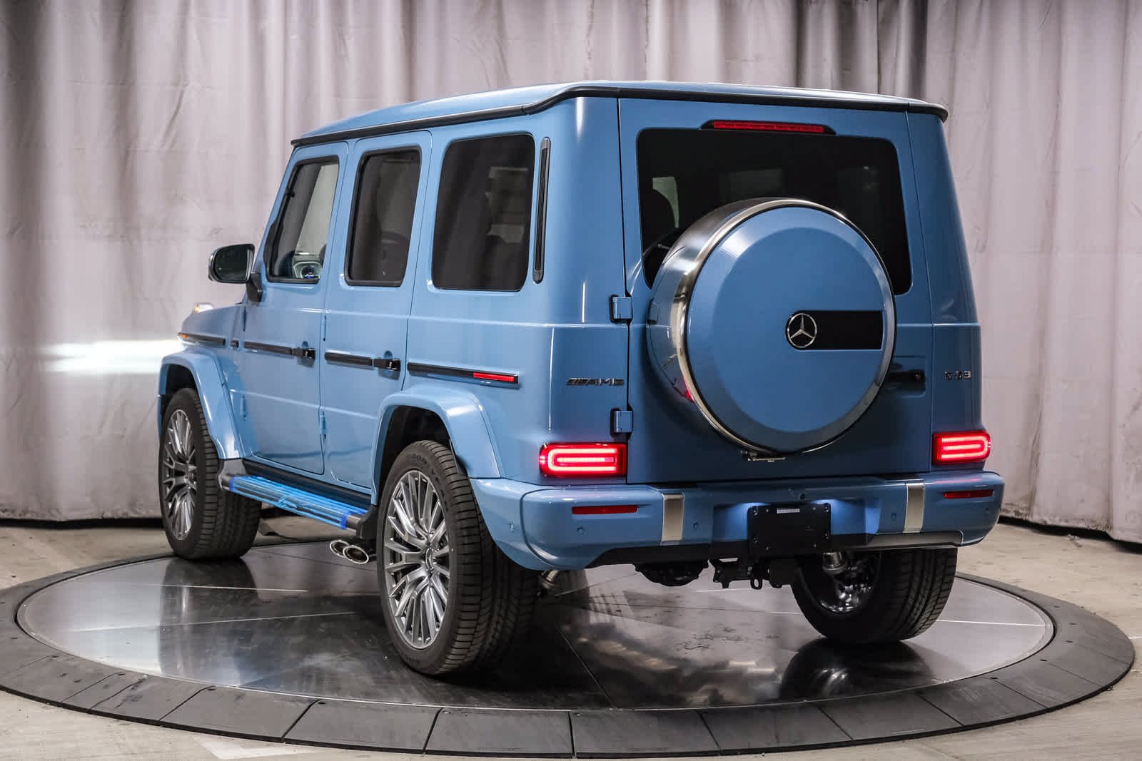 New 2027 MANUFAKTUR China Blue Mercedes-Benz AMG® G 63 SUV image 2
