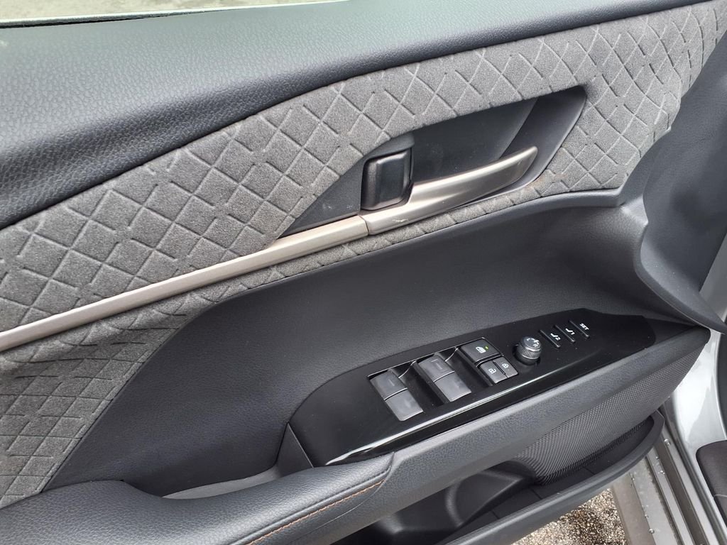 2026 Toyota Camry XLE - Photo 10