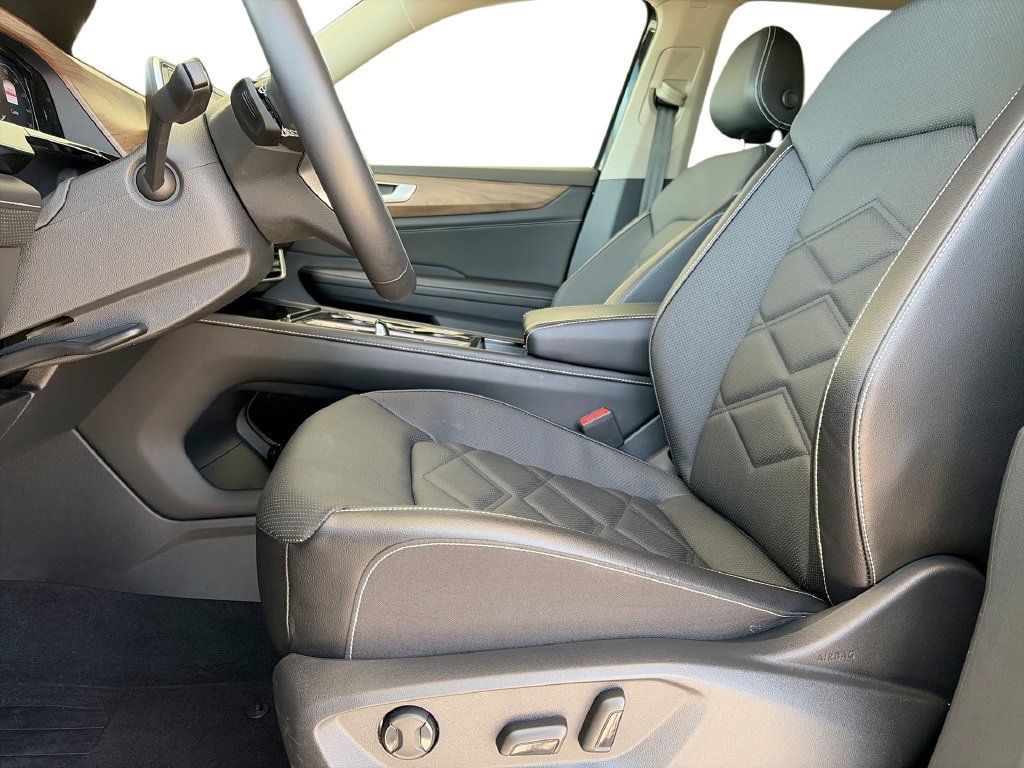2024 Volkswagen Atlas SE w/Tech - Photo 20