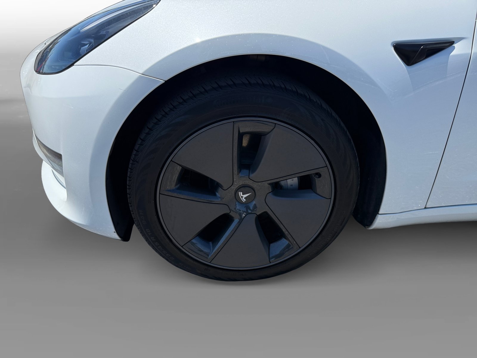 Used 2023 Pearl White Multi Coat Tesla Base image 9