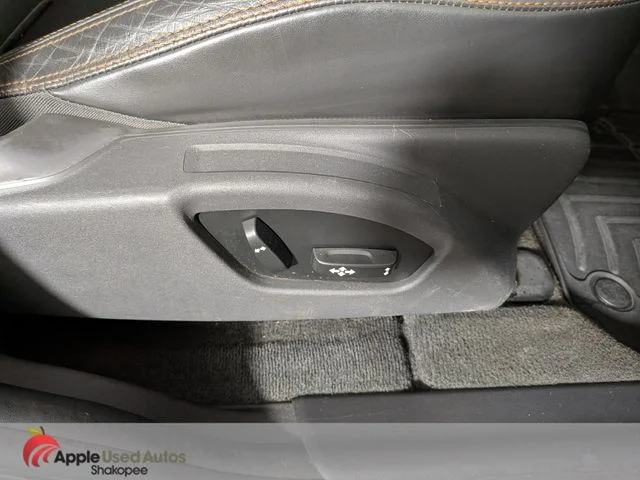 Used 2010 Gray Volvo 3.2 image 39