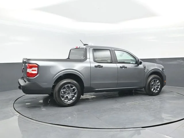 New 2026 Carbonized Gray Metallic Ford XLT image 3