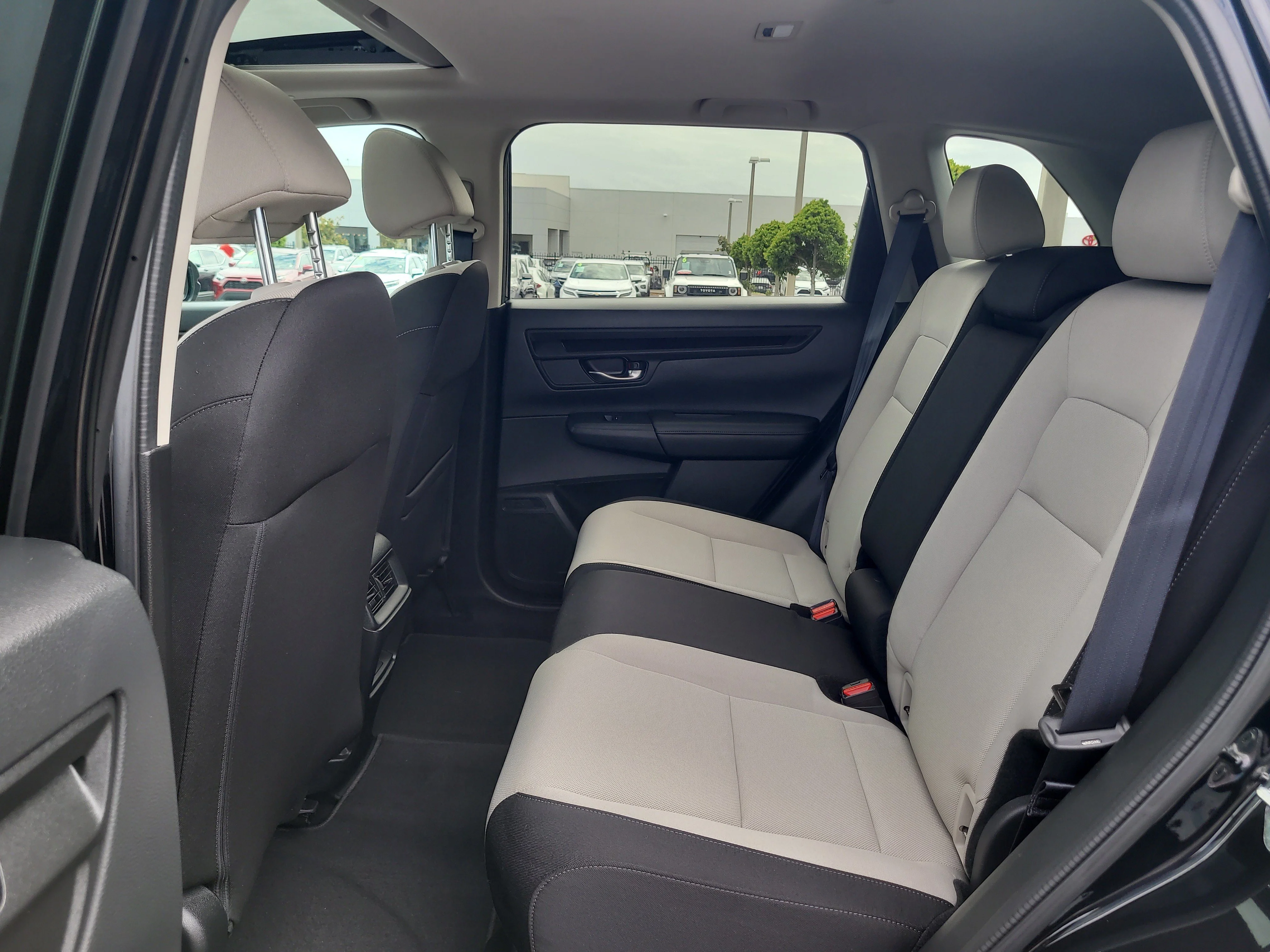 Used 2025 Sparkle Silver Honda EX image 13