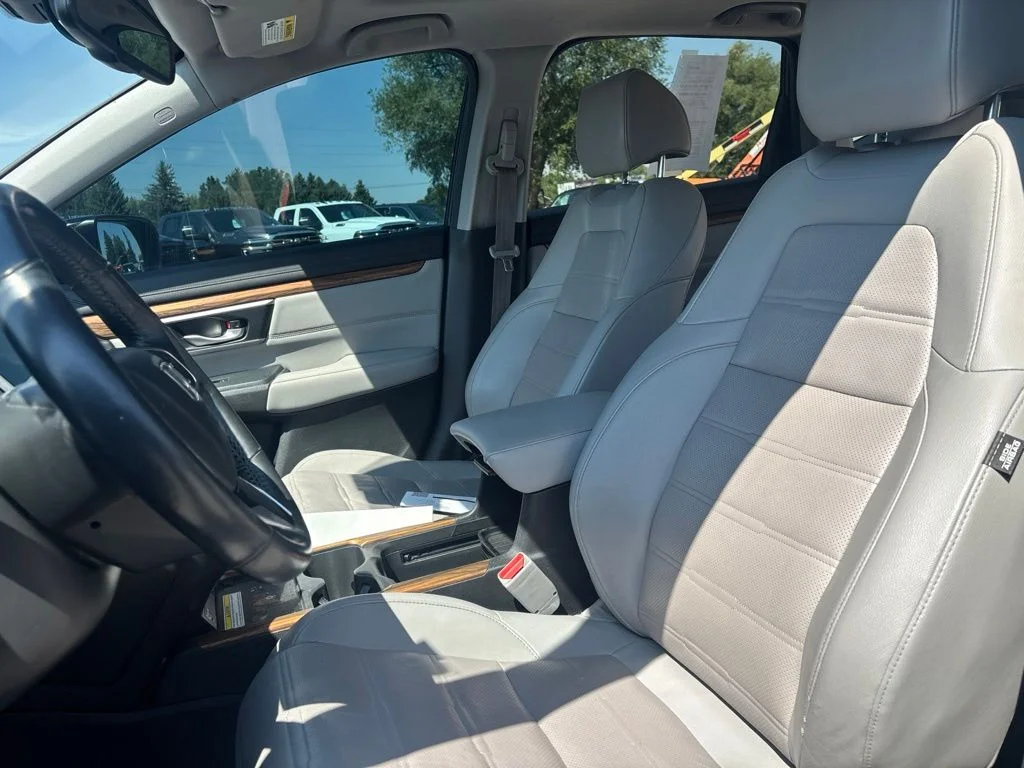 Used 2020 Black Honda Touring image 14