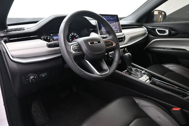 2025 Jeep Compass Limited - Photo 8