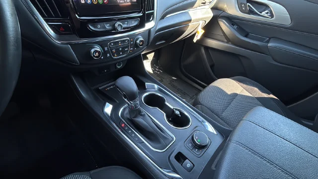 Used 2023 White Chevrolet LT image 14
