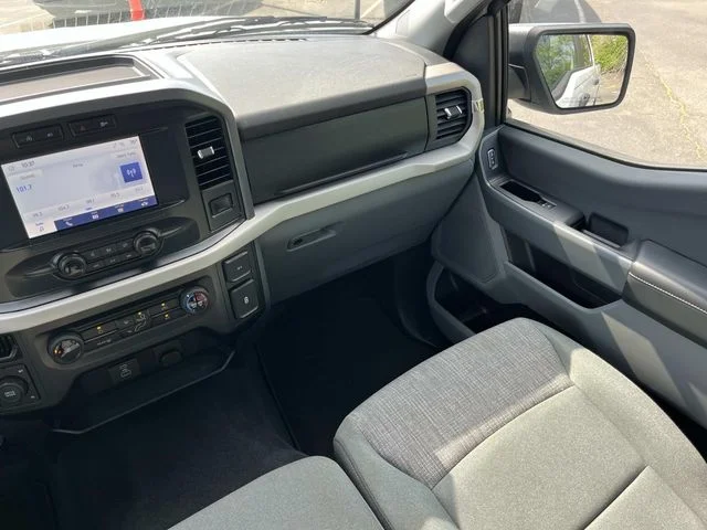 Used 2023 White Ford XLT image 17