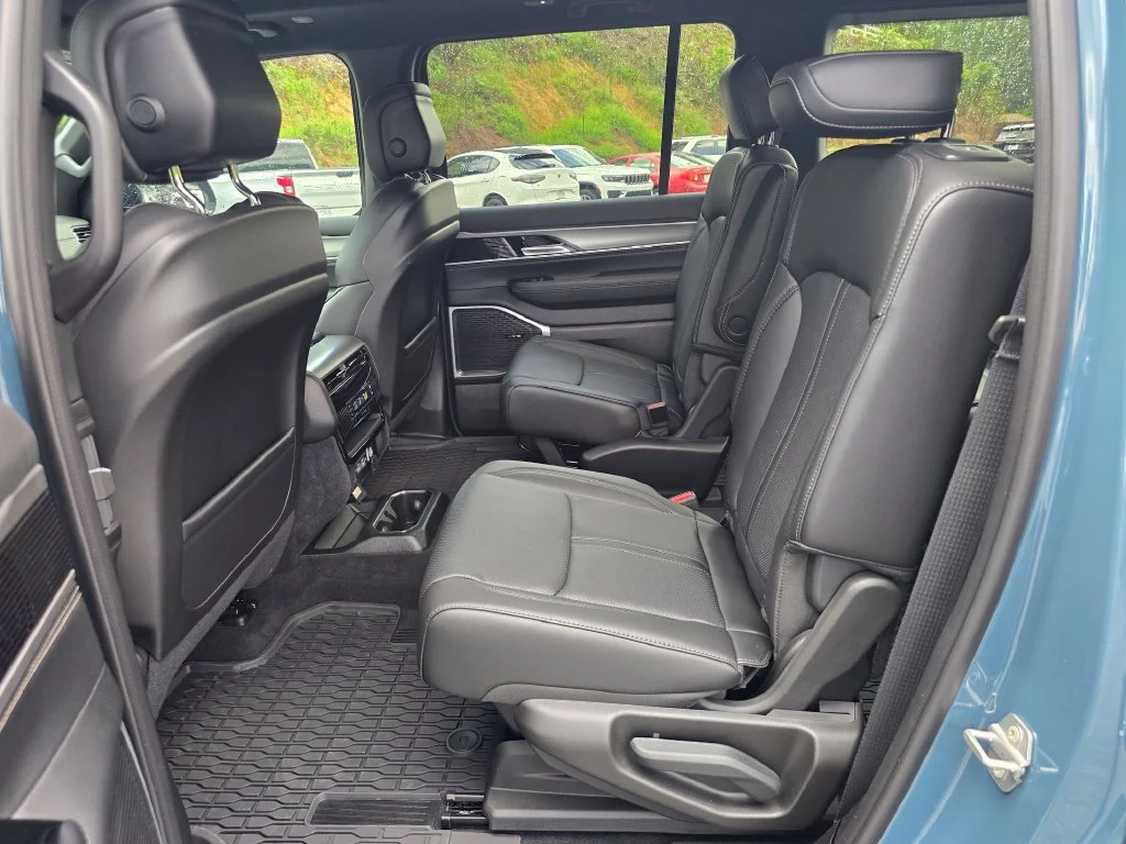 New 2026 Blue Jeep Upland image 10