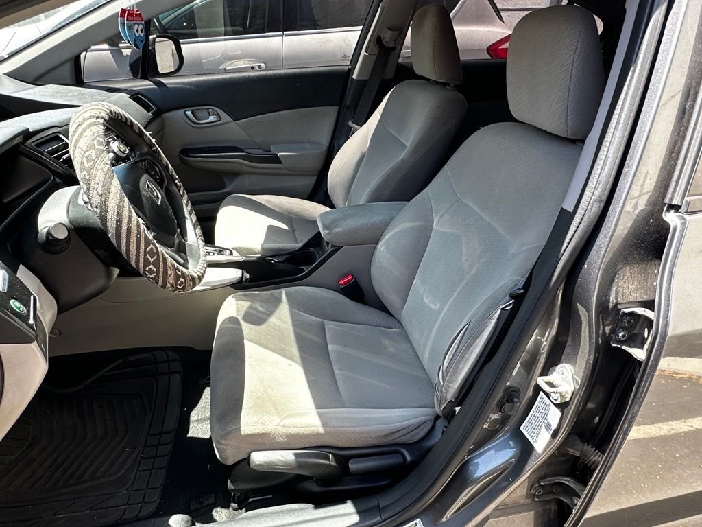 Used 2013  Honda LX image 19