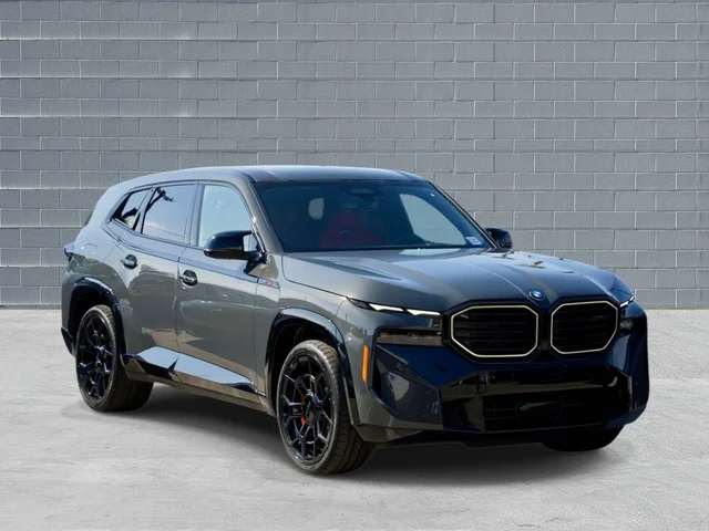2026 BMW XM Label