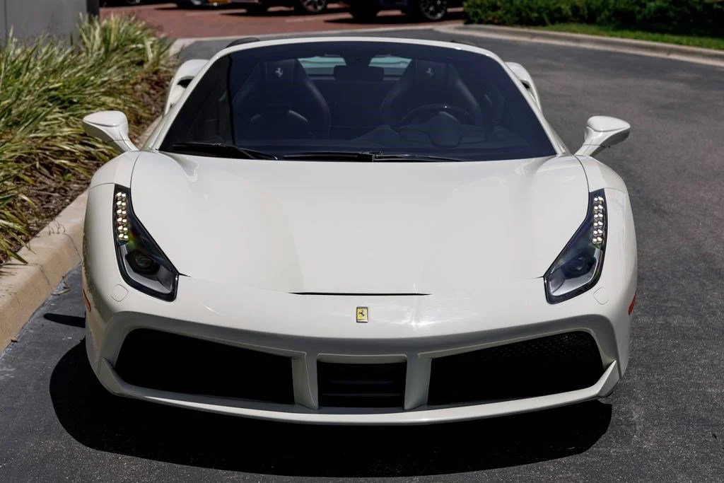 Used 2019 Bianco Avus Ferrari  image 8