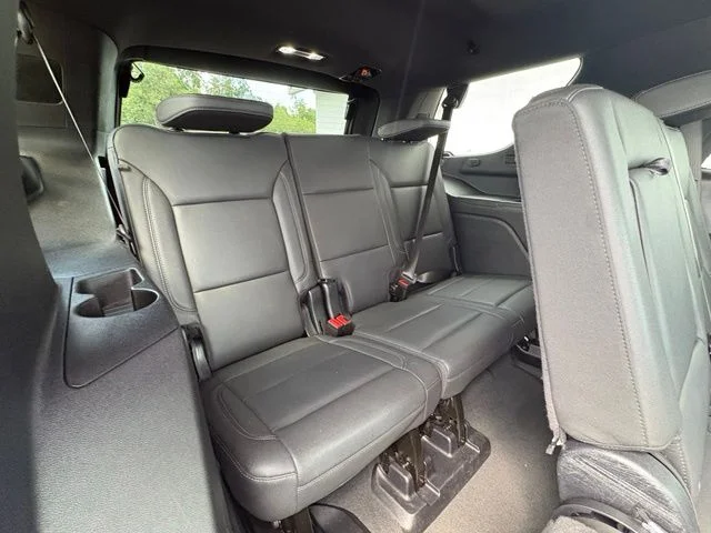 Used 2025 White Chevrolet LT image 33