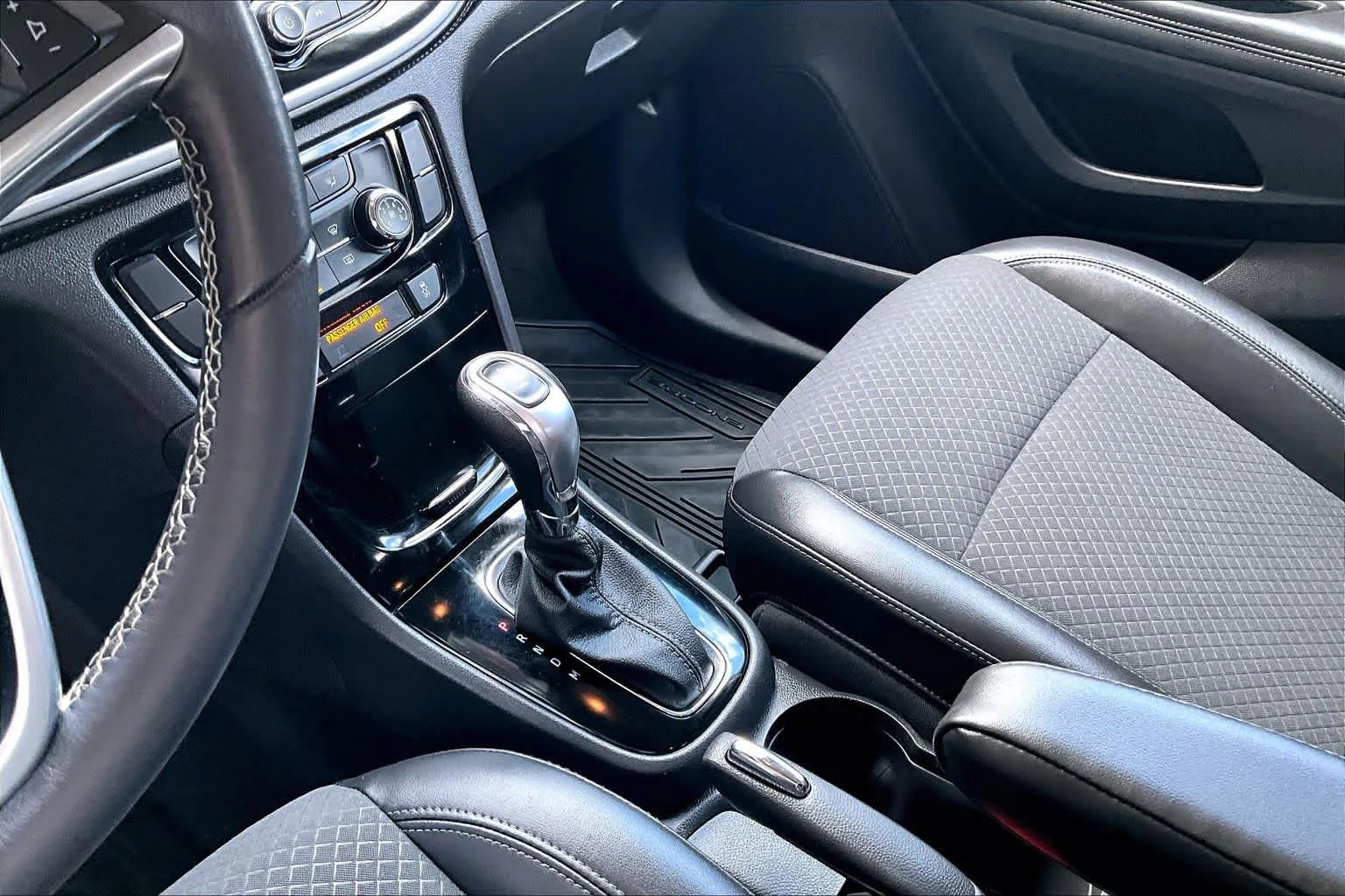 Used 2022 Cinnabar Metallic Buick Preferred image 17