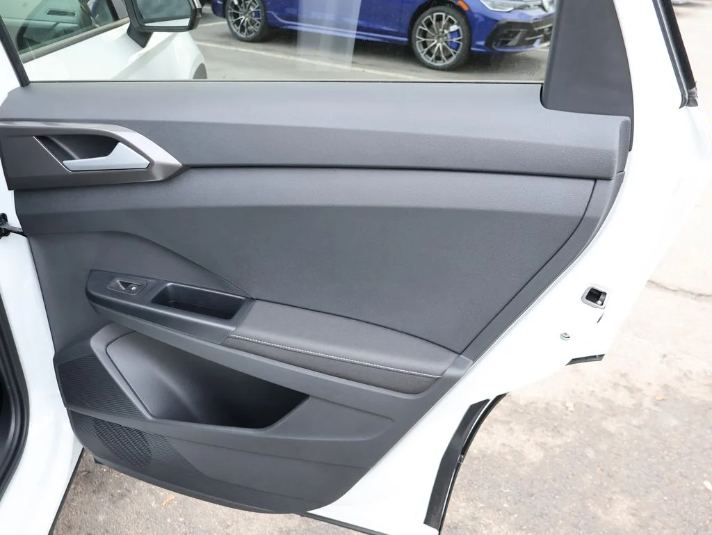 New 2026 White Volkswagen 1.5T SE Black image 39
