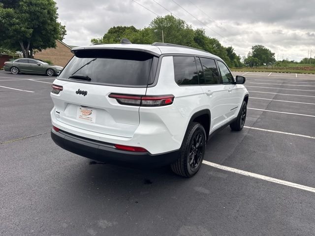 New 2026 Bright White Clear-Coat Exterior Paint Jeep Altitude image 7