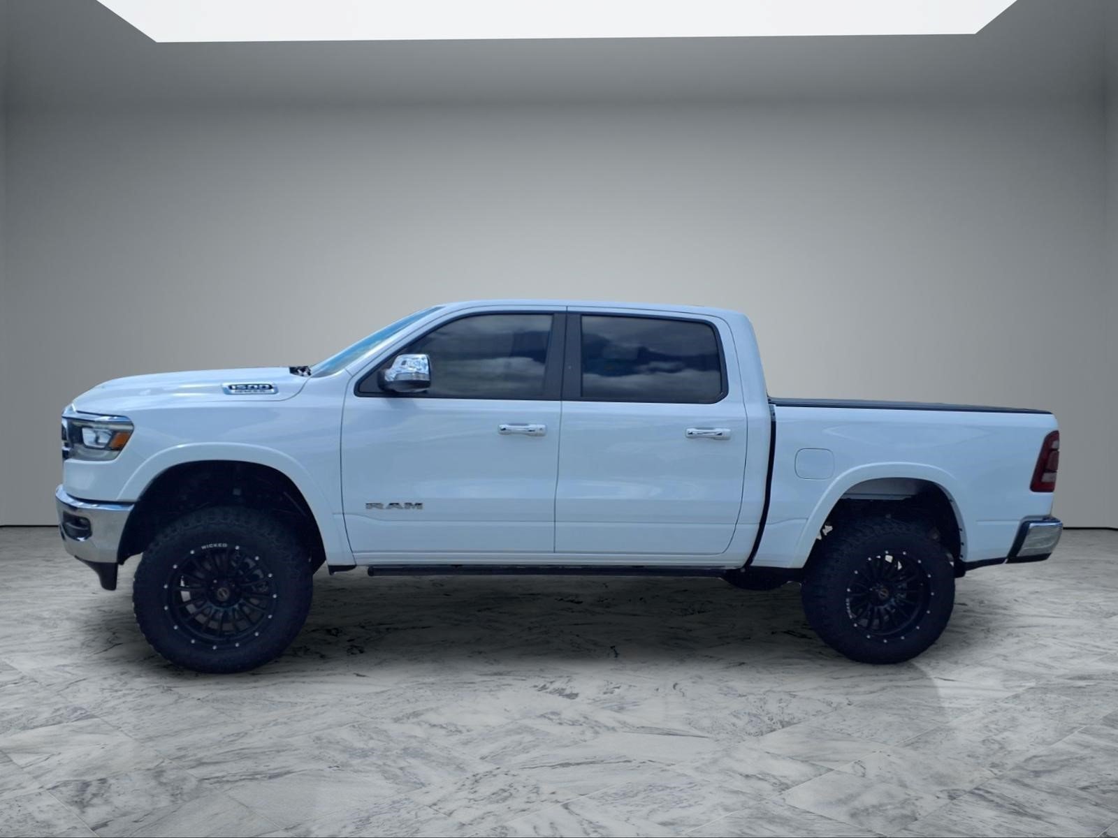 Used 2022 Bright White Clearcoat Ram Laramie image 4